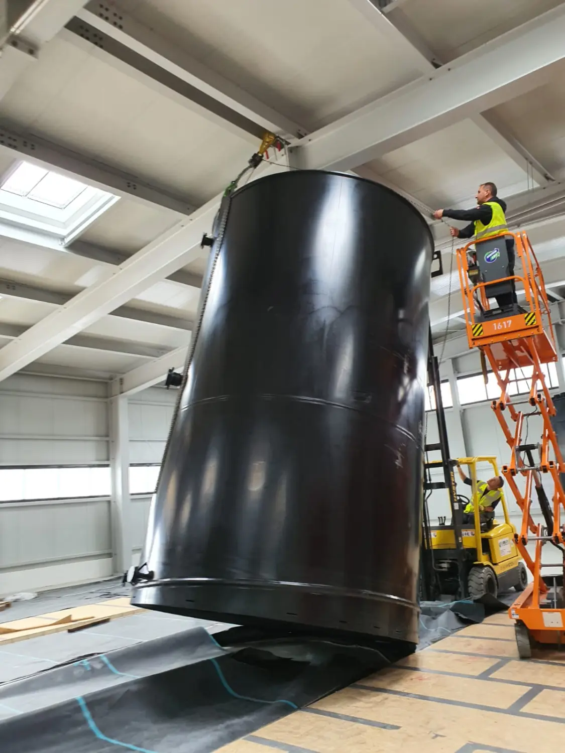 SJI GmbH - Behältermontage, -demontage